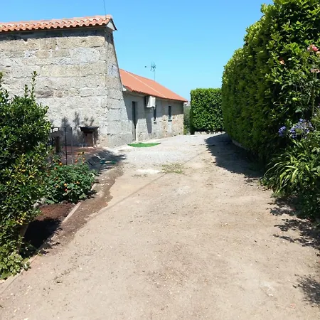 Casa De Andraes - Glicineas Marco de Canavezes