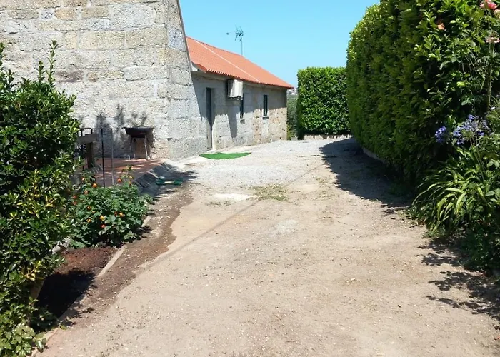 Casa De Andraes - Glicineas Marco de Canavezes